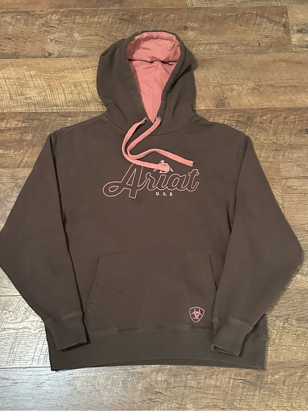 Ariat Women's R.E.A.L. Thunderbird Hoodie – Brown/Pink - M (Oversized)